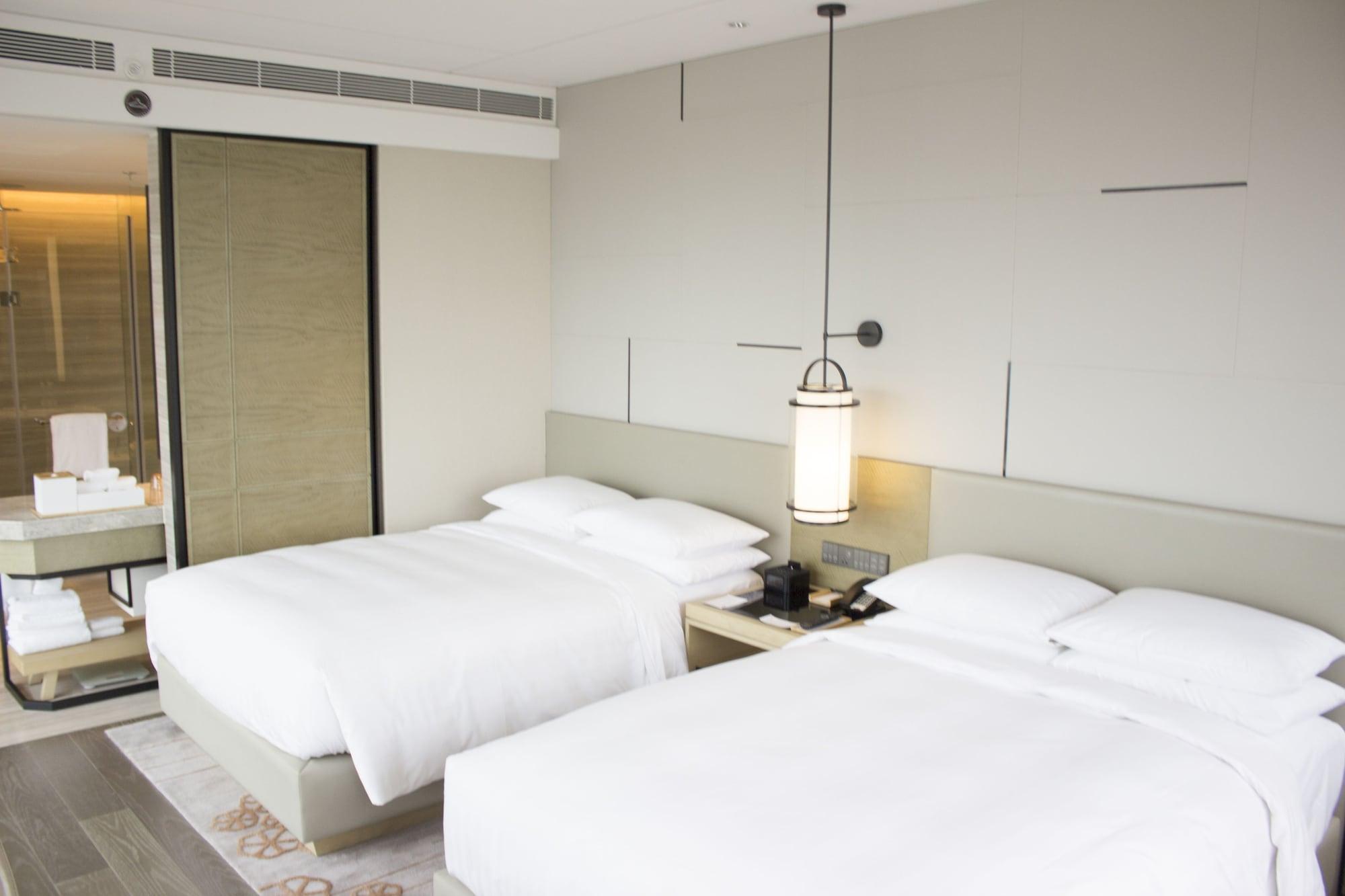 Hotel Marriott Kangqiao 5*