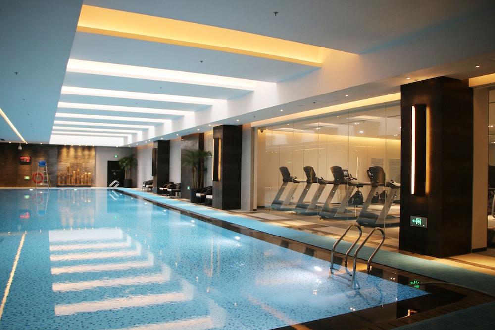 Marriott Kangqiao Khách sạn 5*