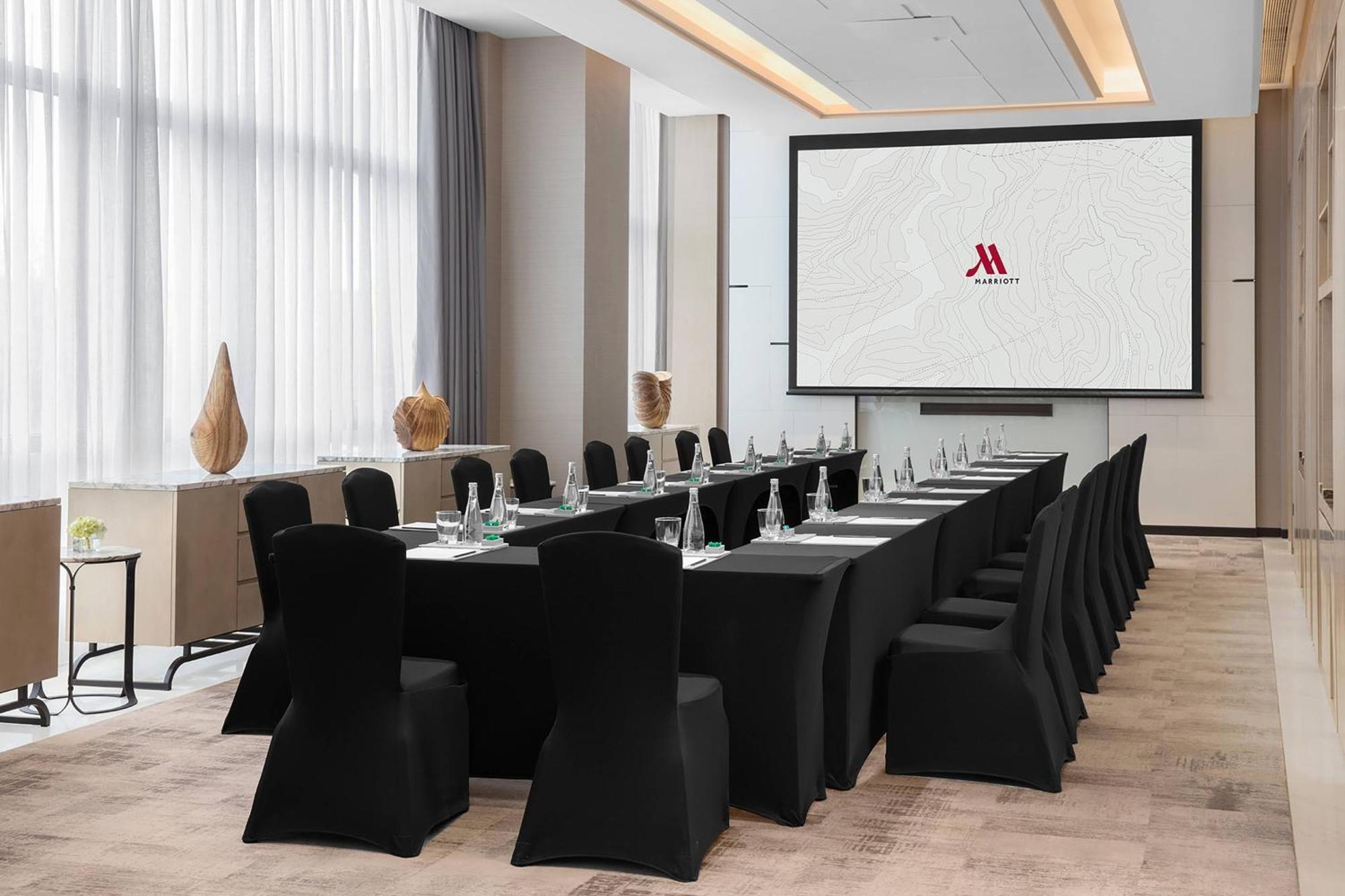 Khách sạn Marriott Kangqiao 5*