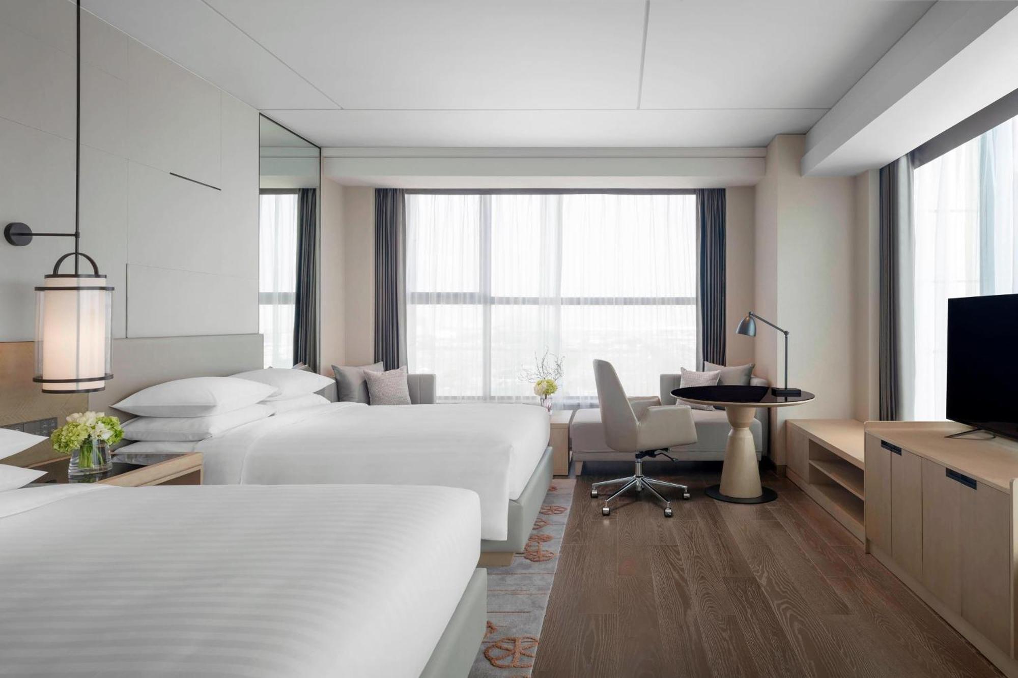 Marriott Kangqiao Khách sạn 5*