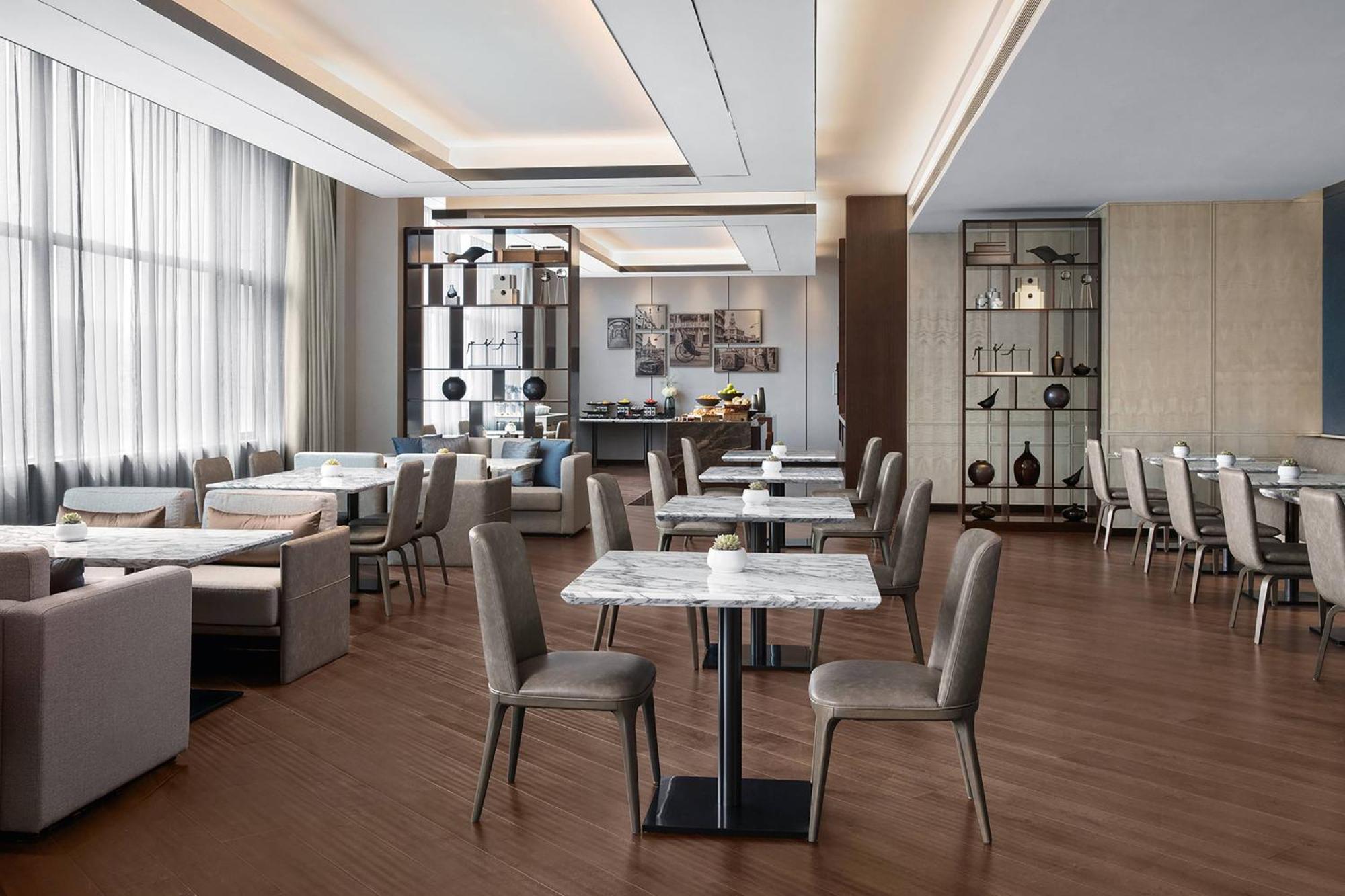 Khách sạn Marriott Kangqiao 5*